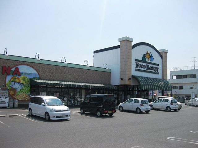 Supermarket. Nishina food basket Nakasendo store up to (super) 877m