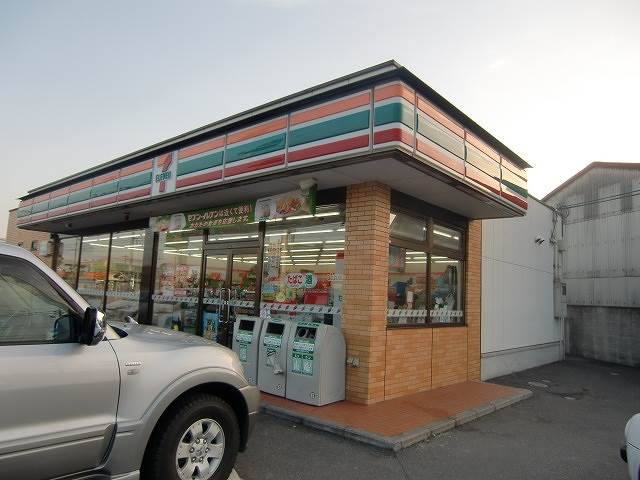 Convenience store. Seven-Eleven Okayama Omoto East Park store up (convenience store) 287m