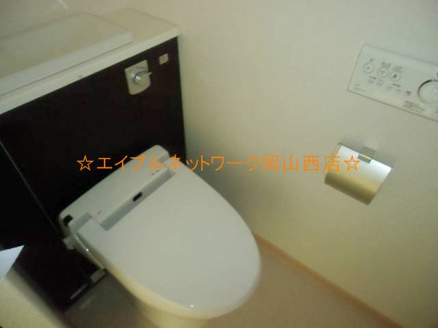 Toilet. Similar properties