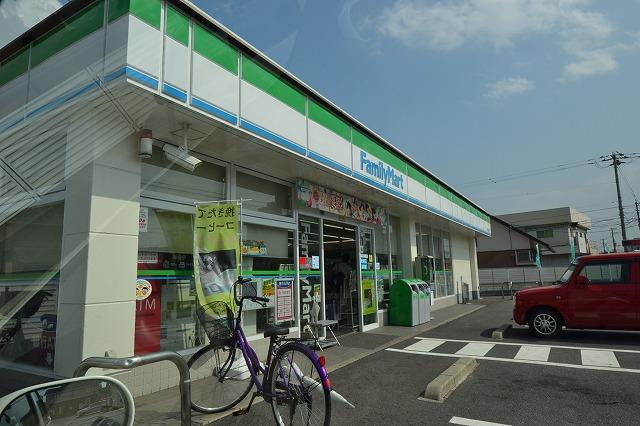 Convenience store. 357m to FamilyMart Okayama Aoe 6-chome shop