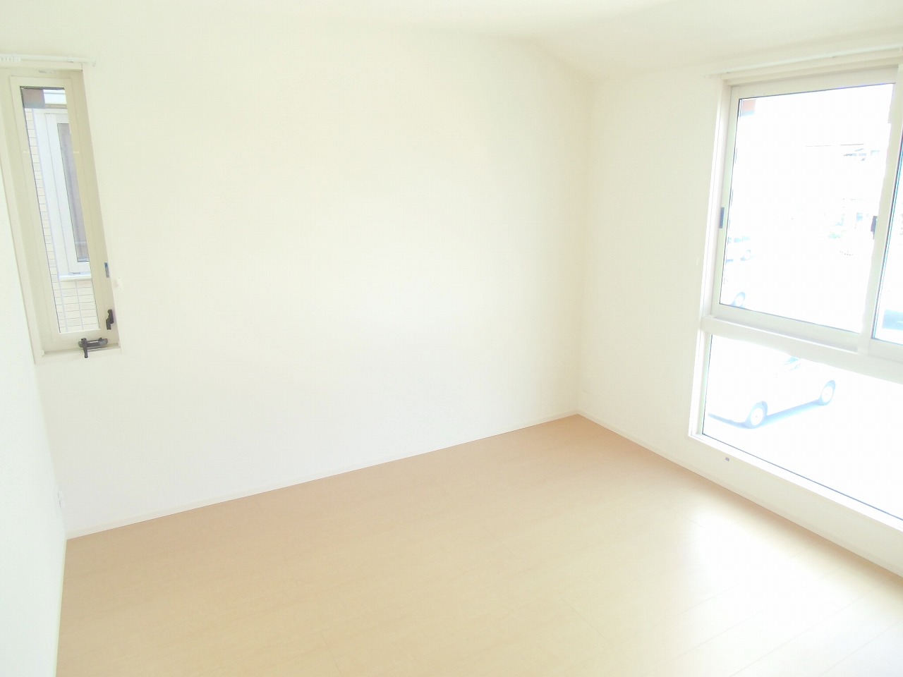 Other room space. It is similar to Listing