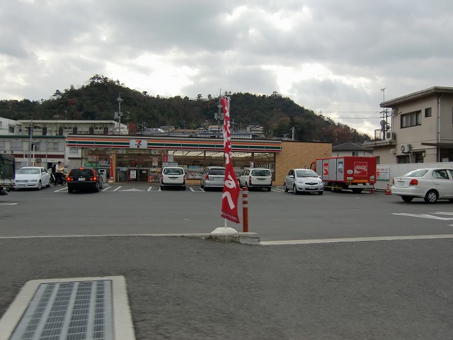 Convenience store. Seven-Eleven Okayama Tsushimakyo the town store (convenience store) to 954m