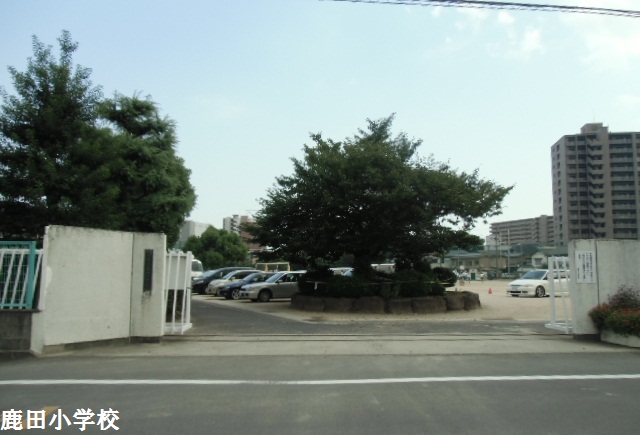 Primary school. 712m to Okayama Shikata elementary school (elementary school)