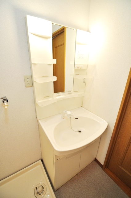 Washroom. Glad to fashionable's ☆ Shower is Dresser