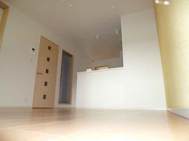 Living and room. Because of under construction, Is an image ☆ 彡