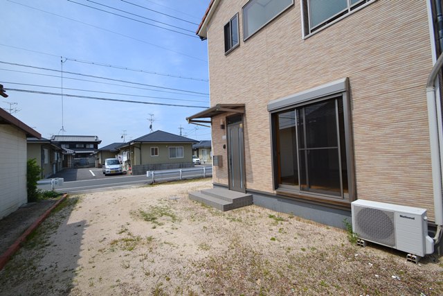 Balcony. Also equipped with a balcony in a private garden