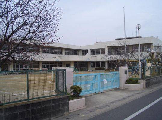 kindergarten ・ Nursery. Okayama Municipal Yoshiaki kindergarten (kindergarten ・ 153m to the nursery)