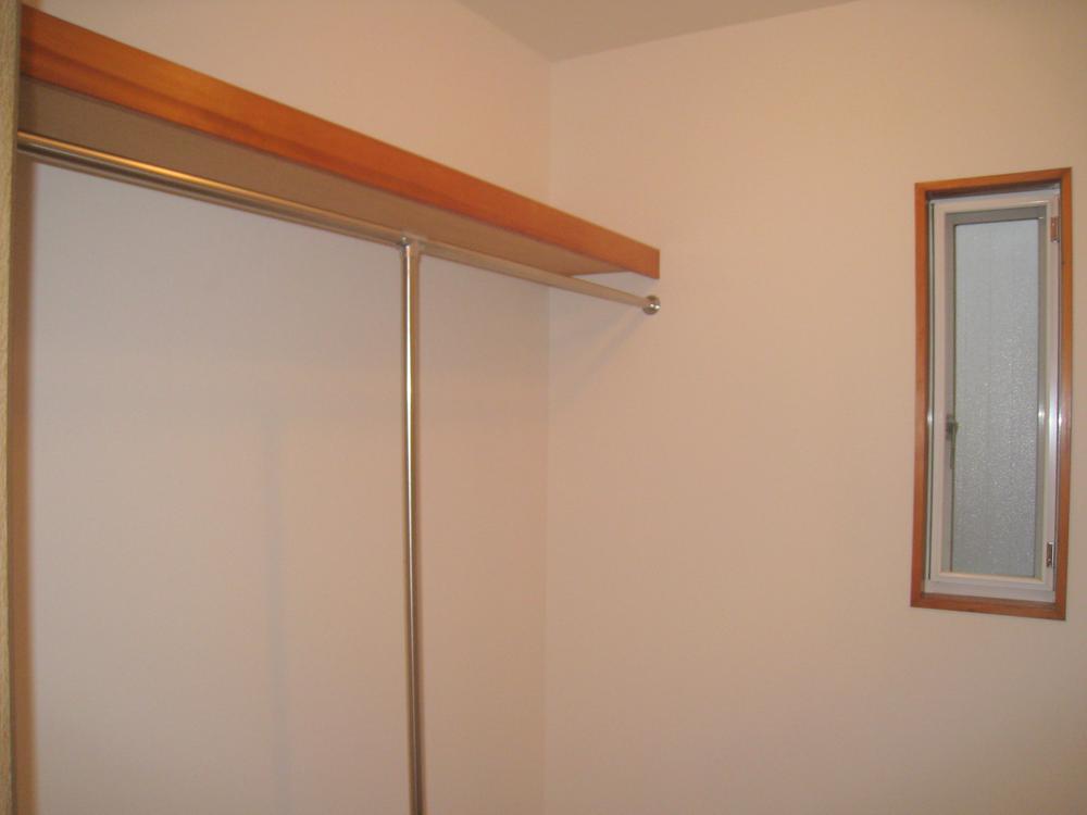 Receipt. Master bedroom WIC