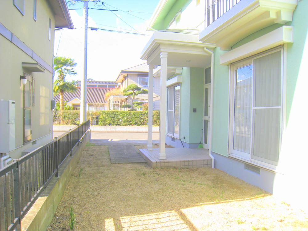 Entrance. Entrance before