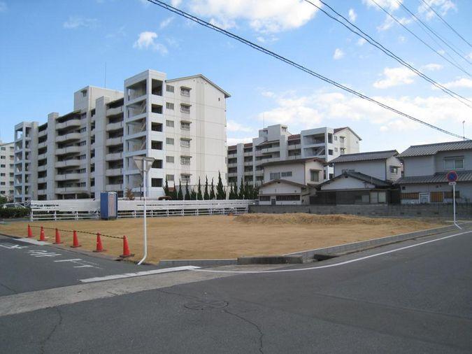 Other local. 3 compartment sale!