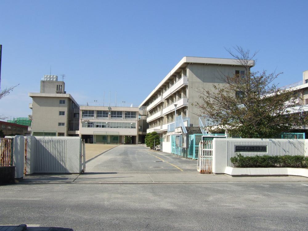 Primary school. 1147m to Okayama Hosen Elementary School