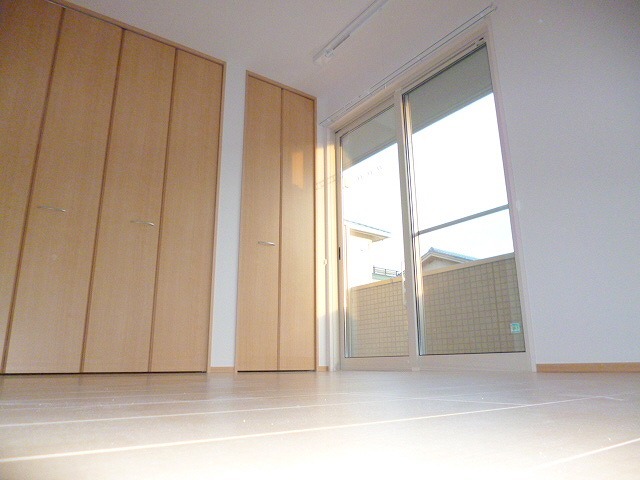 Other room space. It is similar to Listing ☆ For your reference