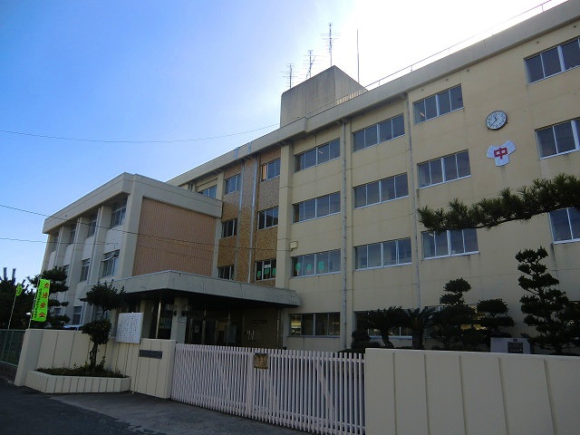 Junior high school. Yoshida 1100m until junior high school (junior high school)