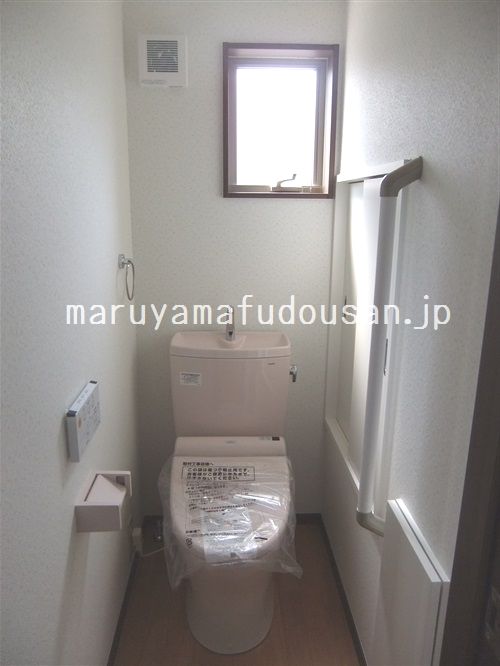 Toilet. Storage lot, Washlet toilet