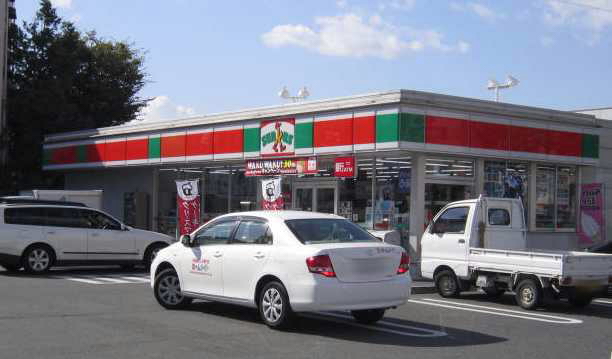 Convenience store. Thanks Okayama Shinpuku store up (convenience store) 365m