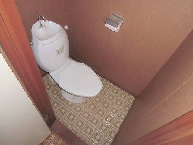 Toilet