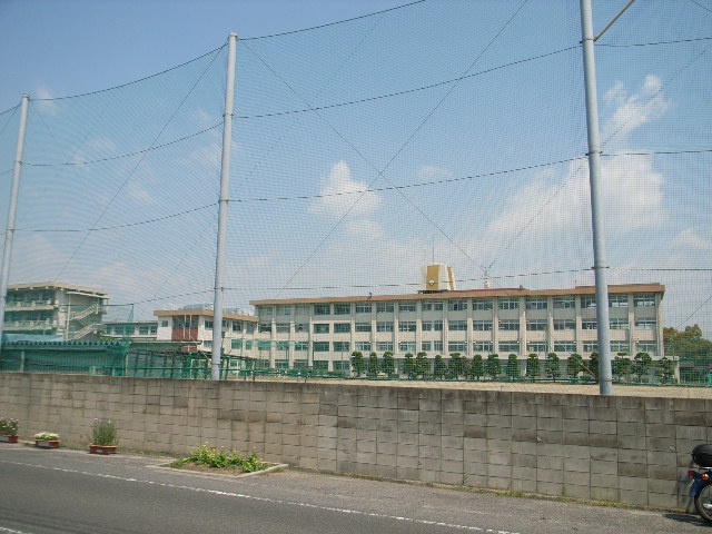 Junior high school. 811m to Okayama Fukuhama junior high school (junior high school)