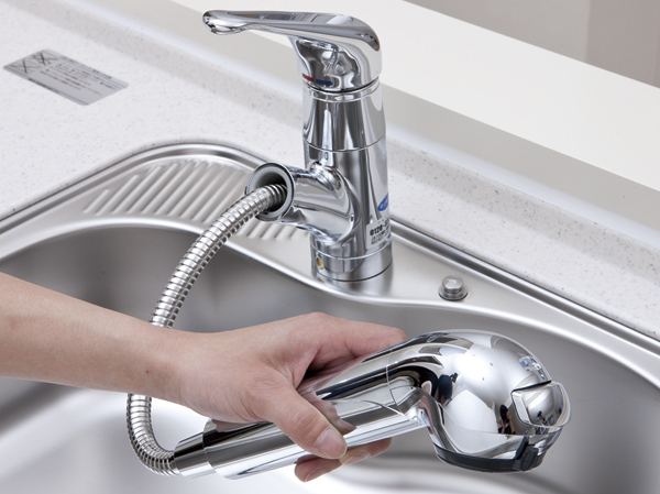 Kitchen.  [Water purifier integrated hand shower faucet] A built-in water purification cartridge to hand shower. Since the pull out the shower hose, Convenient for food washing and sink cleaning.