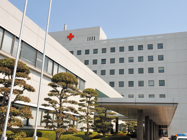 Surrounding environment. Okayama Red Cross Hospital (14 mins / About 1080m)