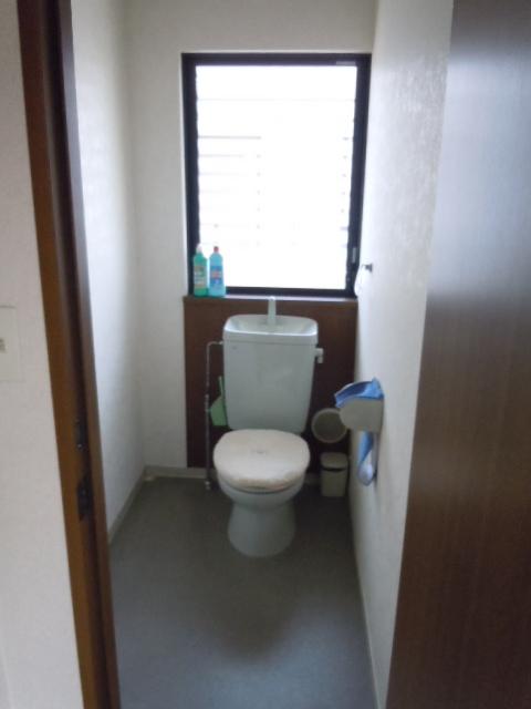 Toilet