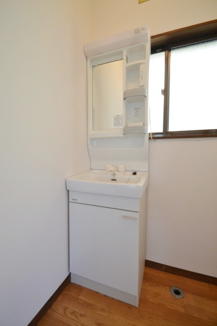 Washroom.  ☆ Lighting with a wash basin.