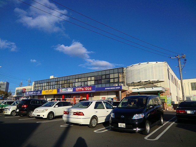 Home center. GEO Shimonakano store up (home improvement) 1500m