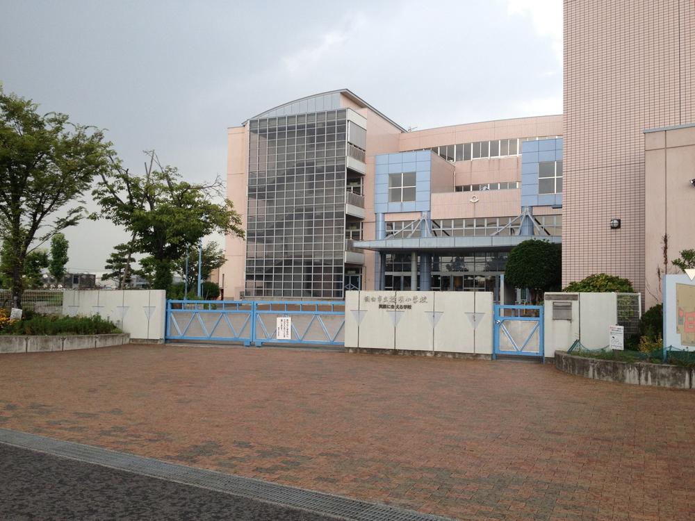 Primary school. 1208m to Okayama City MisaoAkira Elementary School