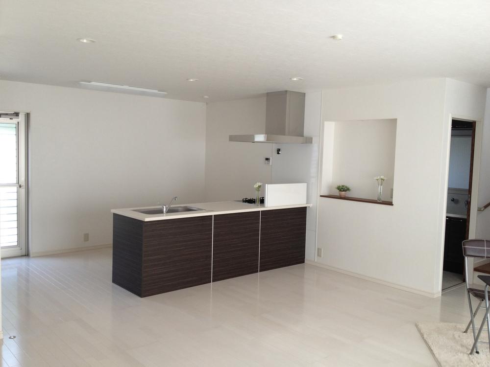 Living. Local (August 2013) Shooting