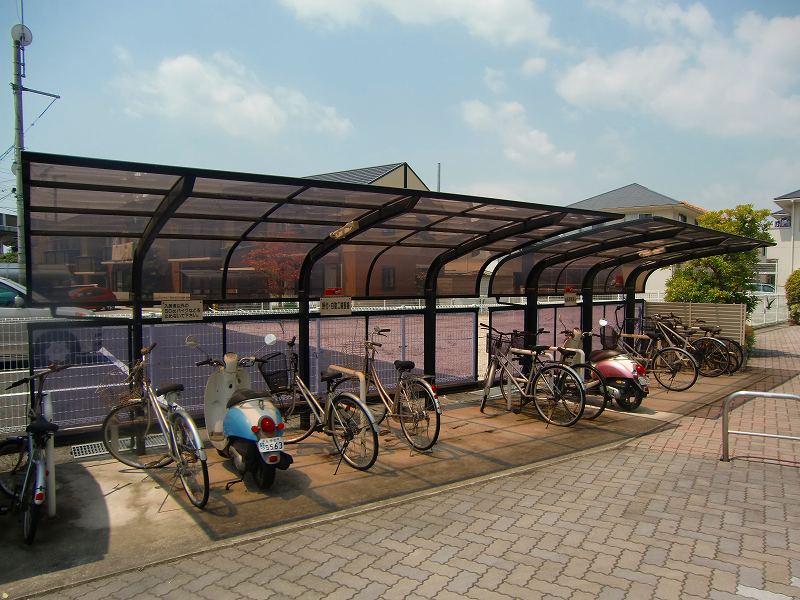 Other common areas. Covered bicycle parking stations ☆