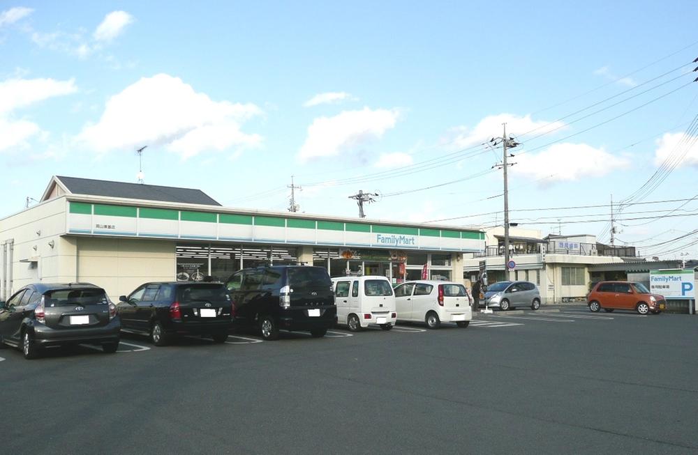 Convenience store. FamilyMart 568m 24-hour convenience store to Okayama Kanemoto shop