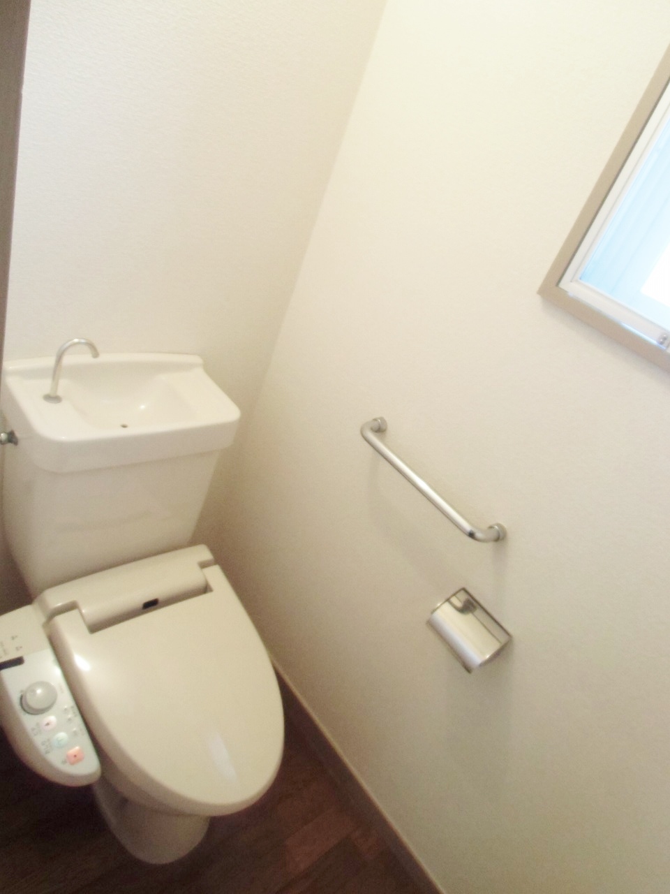 Toilet. Washlet equipped ☆