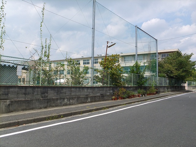 Primary school. 982m to Okayama AsahiRyu elementary school (elementary school)