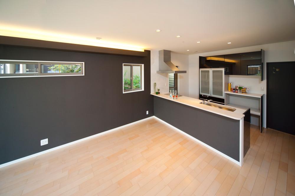 Living. Breadth of living is 21 quires and clear. Stylish indirect with lighting.