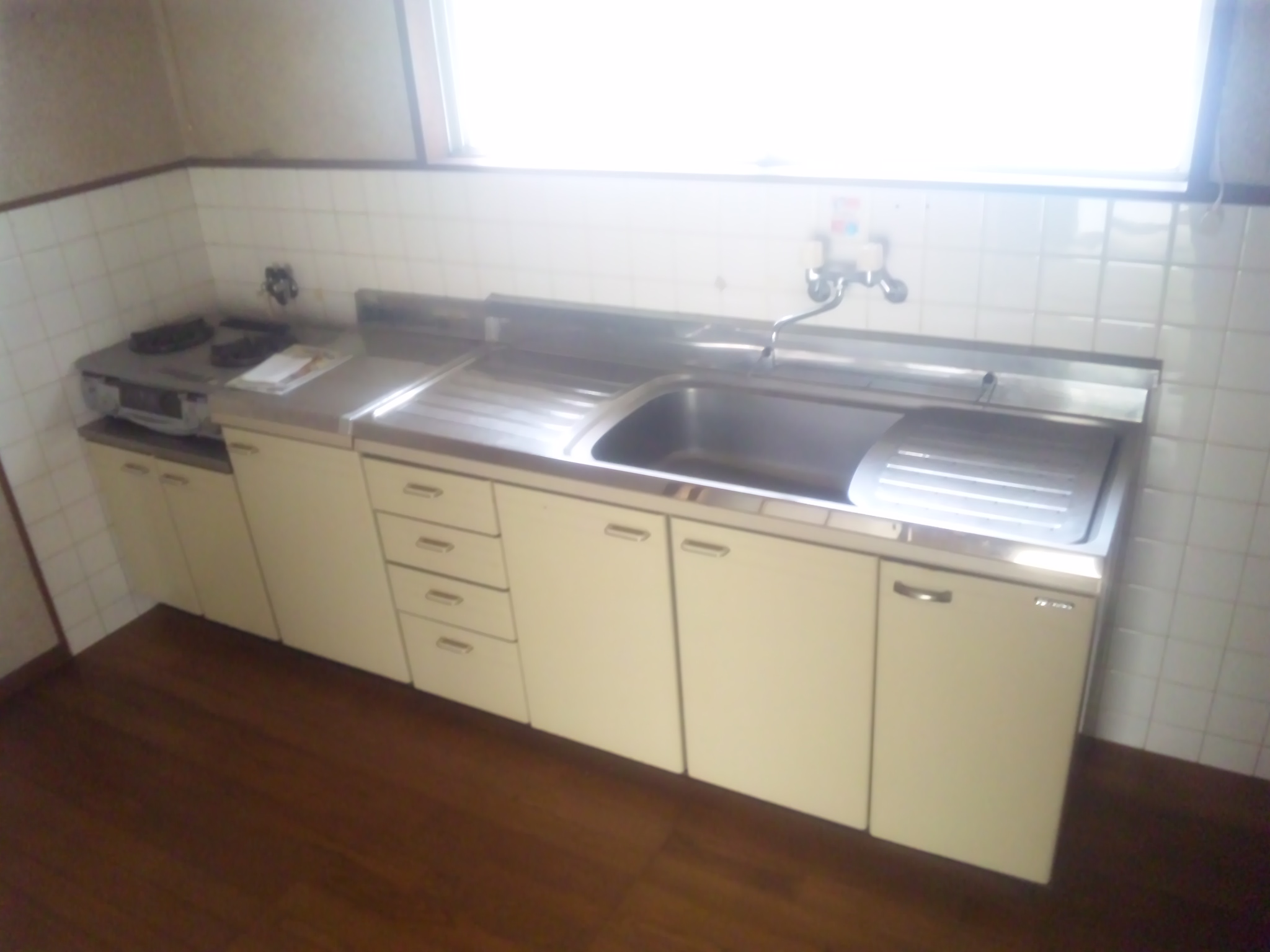 Kitchen. With gas stove ☆