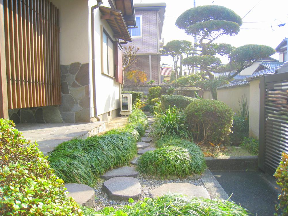 Garden. Garden stone, Lanterns