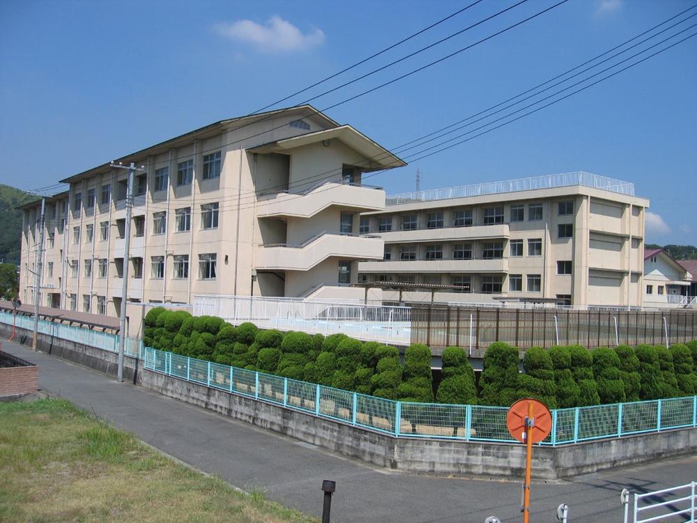 Junior high school. 1623m to Okayama Toyama Junior High School