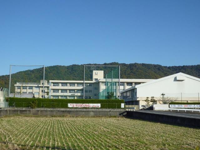 Junior high school. 1098m to Okayama Takashima junior high school (junior high school)