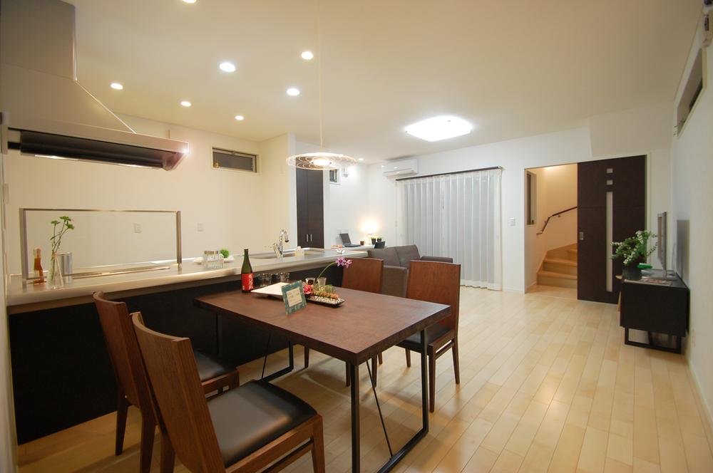 Same specifications photo (kitchen)