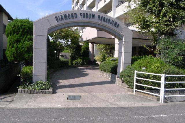 Entrance. Common areas