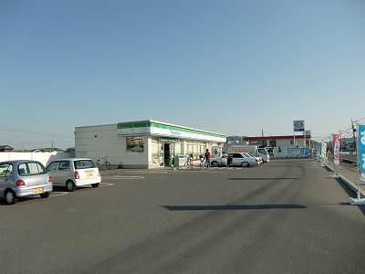 Convenience store. 410m to FamilyMart Oku Station Higashiten (convenience store)