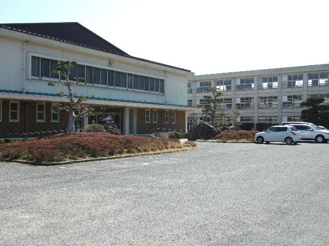 Junior high school. 3813m to Setouchi Municipal Osafune junior high school