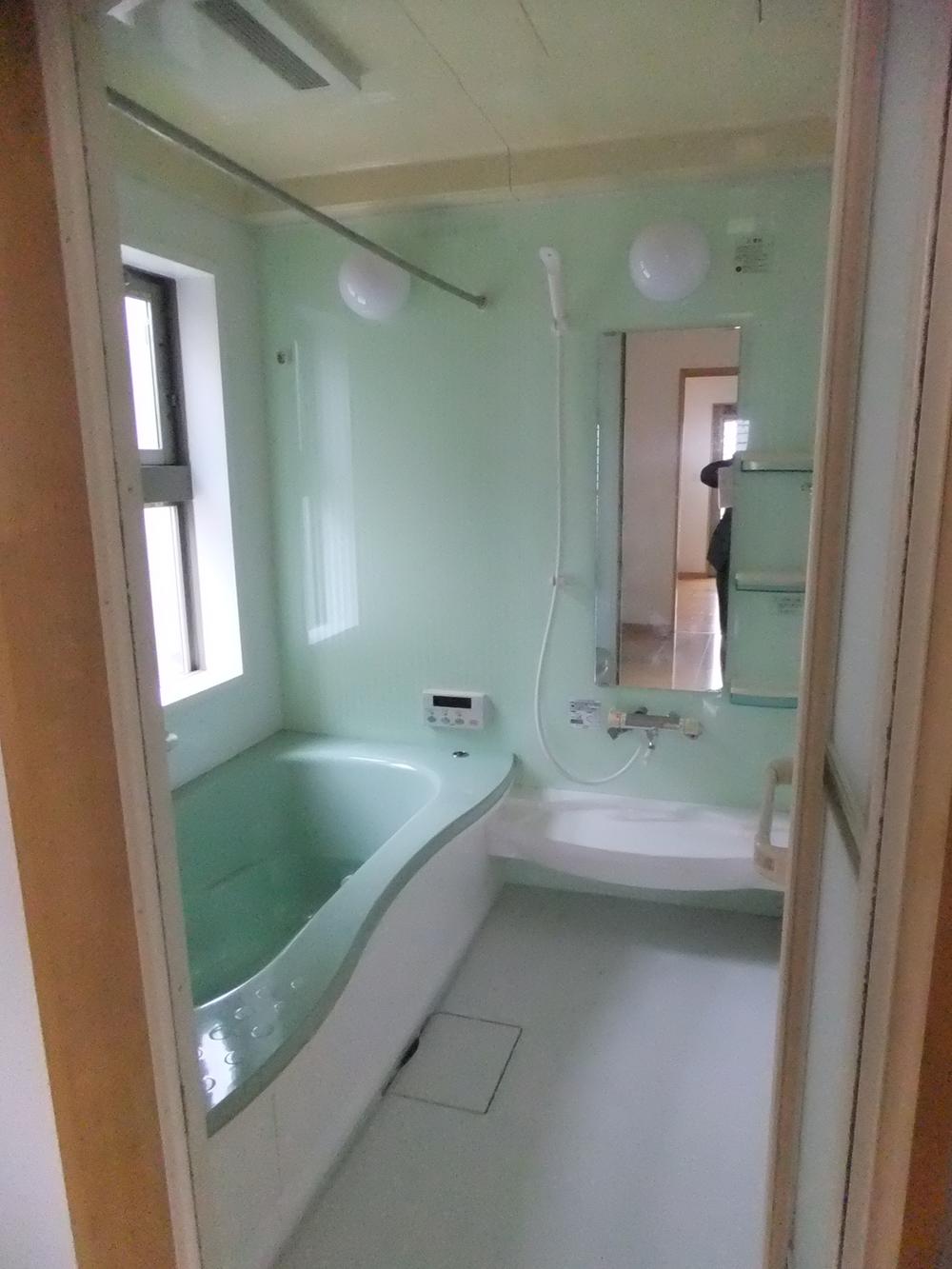Bathroom. Indoor (April 2013) Shooting