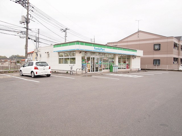 Convenience store. FamilyMart Soja Mizoguchi store up (convenience store) 650m