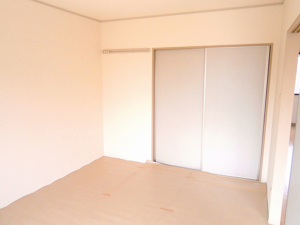 Other room space. Living next to Japanese-style room