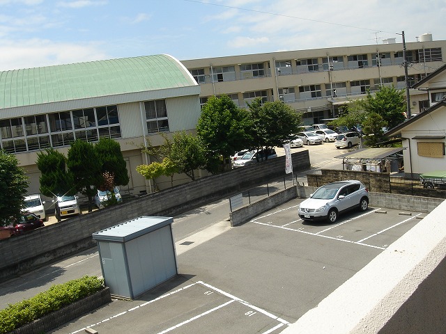 View. Elementary school Chikashi