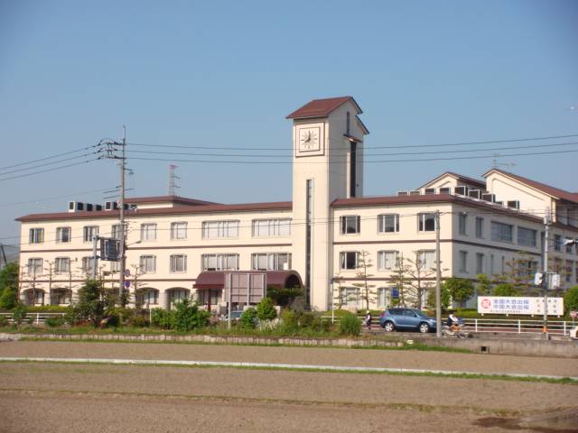 high school ・ College. Okayama Prefectural Soja Minami High School (High School ・ NCT) to 237m