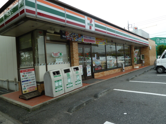 Convenience store. Seven-Eleven Soja central 5-chome up (convenience store) 880m