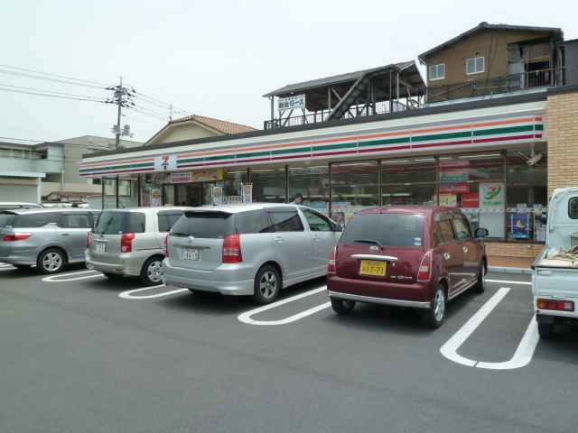 Convenience store. Seven-Eleven Soja central 1-chome to (convenience store) 395m
