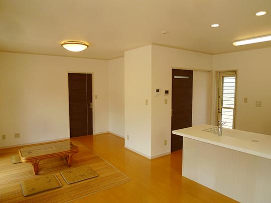 Living. LDK is about 17.4 Pledge