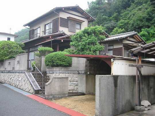Local appearance photo